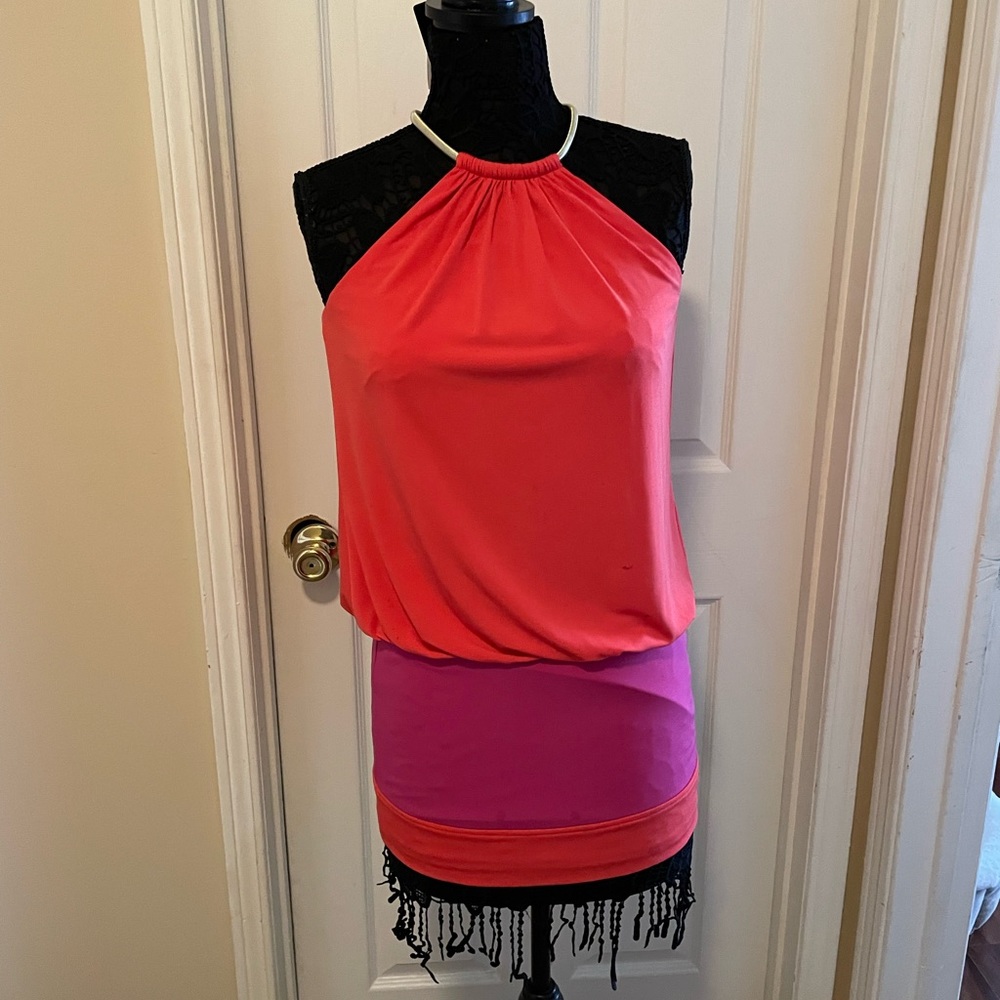 Worn once! Laundry color block mini dress with gold neck accent. Size 4